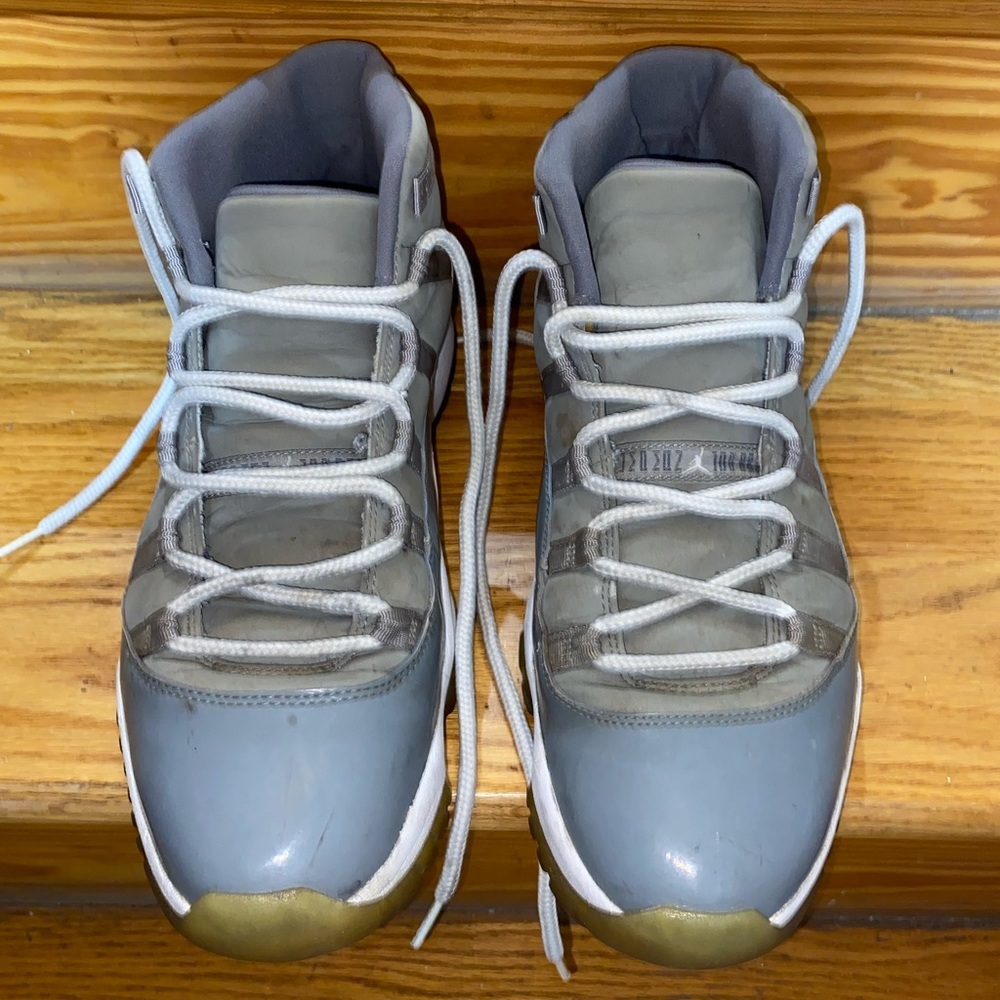 Jordan Sneakers 11 cool grey 2010 size 12
